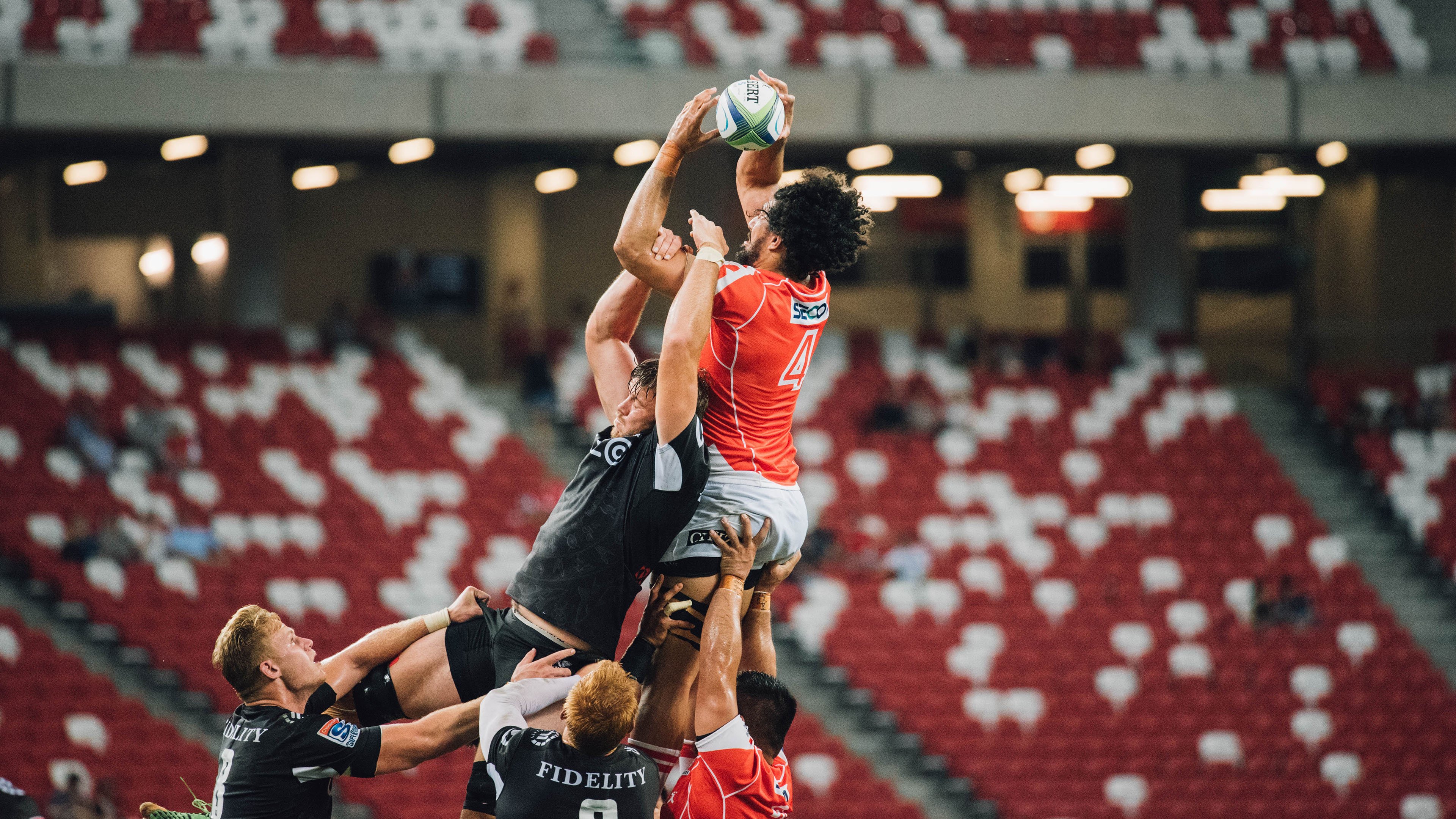 黄蜂队迎战强敌,展现团队精神,黄蜂队员